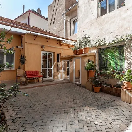 Villa Downtown Premium *